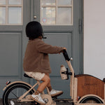 Chanty Cargo Kid - Sandfarvet Den ultimative børneladcykel til sjov, transport inkl. hjelm, flaskeholder, håndtag i 2 farver og ringklokke - BørnecyklerneChantyBørnecyklerneBeige: BLC16 - BEIChanty Cargo Kid - Sandfarvet Den ultimative børneladcykel til sjov, transport inkl. hjelm, flaskeholder, håndtag i 2 farver og ringklokke