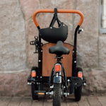 Chanty Cargo Kid - Sort inkl. hjelm, flaskeholder, håndtag i 2 farver og ringklokke - BørnecyklerneChantyBørnecyklerneSort: BLC16 - SRTChanty Cargo Kid - Sort inkl. hjelm, flaskeholder, håndtag i 2 farver og ringklokke