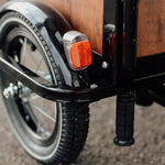 Chanty Cargo Kid - Sort inkl. hjelm, flaskeholder, håndtag i 2 farver og ringklokke - BørnecyklerneChantyBørnecyklerneSort: BLC16 - SRTChanty Cargo Kid - Sort inkl. hjelm, flaskeholder, håndtag i 2 farver og ringklokke